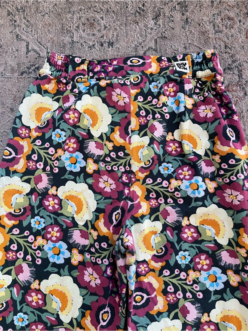 Lucy & Yak Floral Pants - Picture 9 of 11
